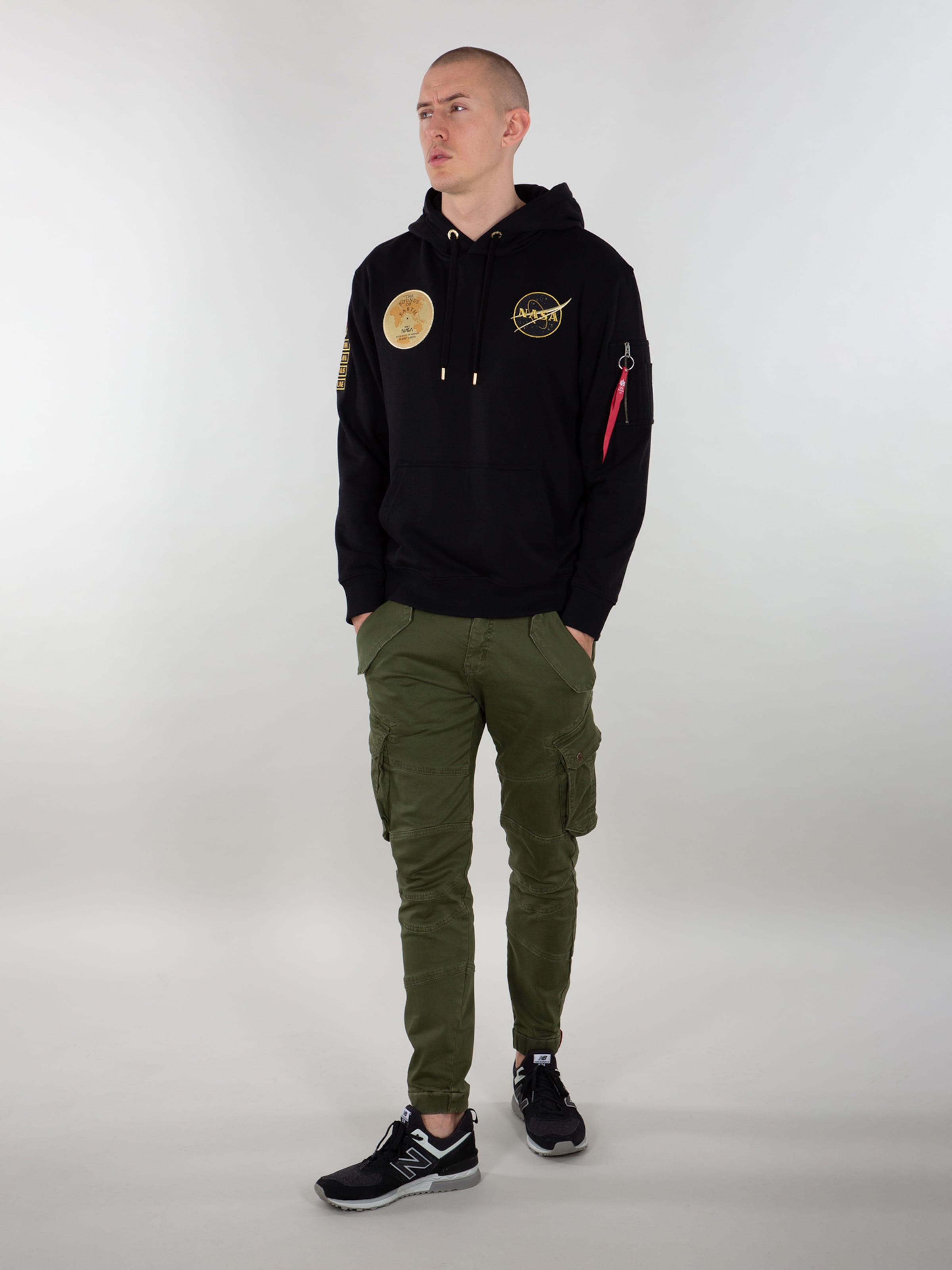 ALPHA INDUSTRIES Felpa Nasa Voyager in Nero ABOUT YOU