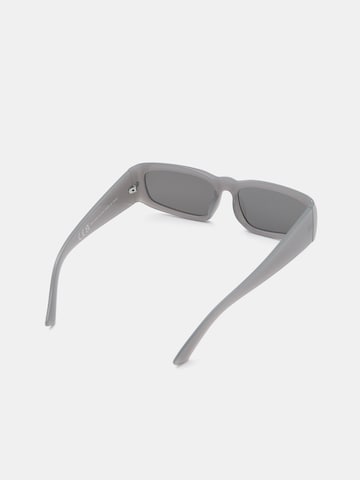 Lunettes de soleil Pull&Bear en gris