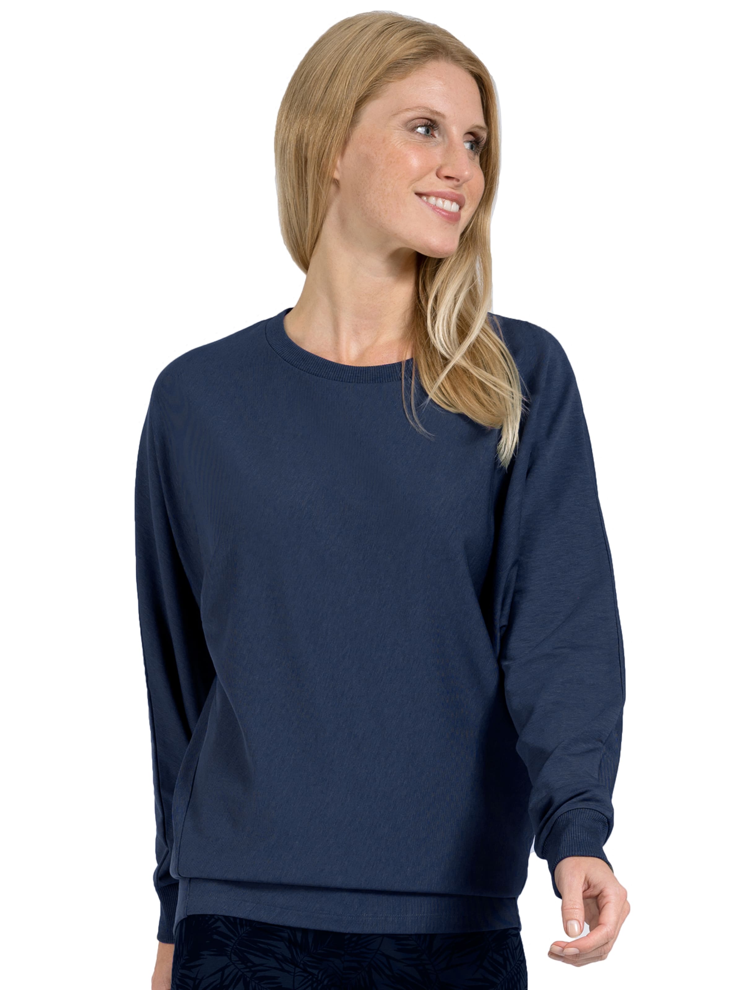 Magadi Sportpullover 'Anna'‌‌‌‌‌‌‌‌‌‌ in Blau: Vorderseite