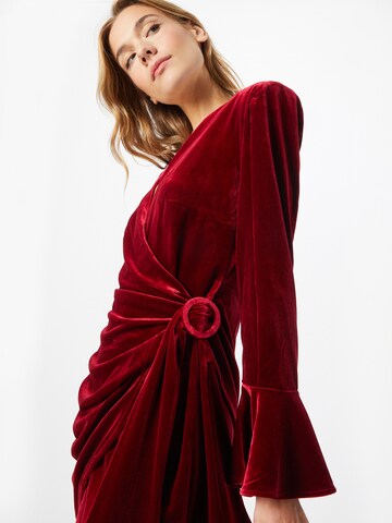 Robe 'Kendal' AMY LYNN en rouge