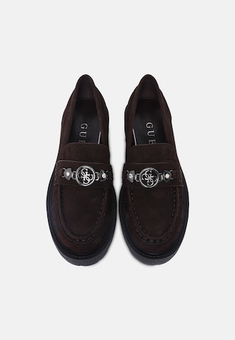 GUESS - Zapatillas 'YAAKO2' en marrón