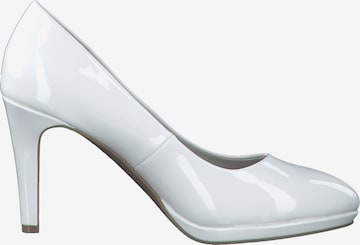 s.Oliver - Zapatos con plataforma en blanco