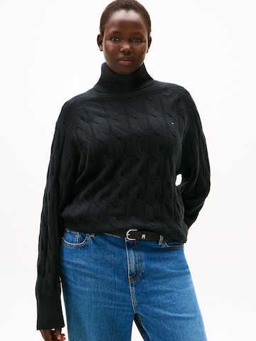 Tommy Hilfiger Curve Pullover i sort: forside