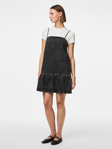 Robe 'PCNoel' PIECES en noir