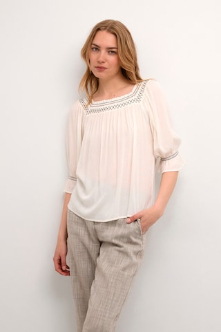 Cream Blouse 'Bea' in Wit: voorkant