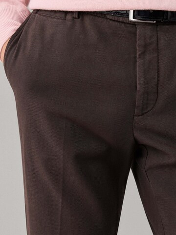 Hackett London Regular Chinohose in Braun