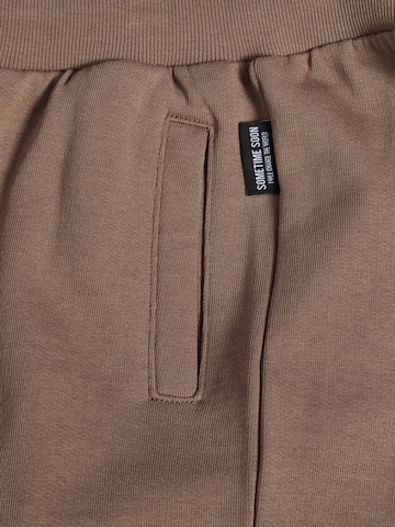 SOMETIME SOON Regular Workout Pants in Brown