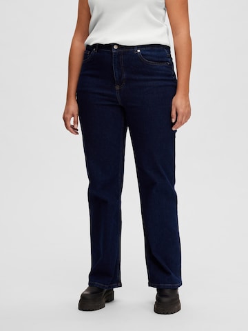 Selected Femme Curve Boot cut Jeans 'Brigitte' in Blue: front