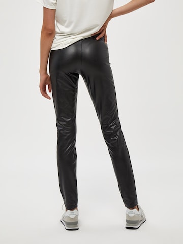 Peppercorn Skinny Leggings 'Linette' i svart