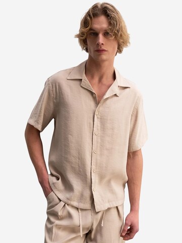 Giesto - Regular Fit Camisa em bege: frente