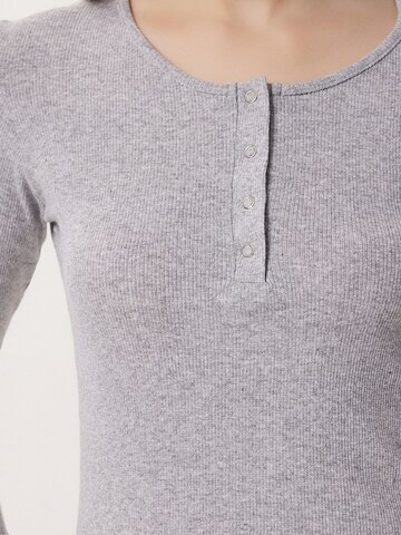 Camicia da donna di Happiness İstanbul in grigio