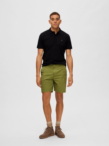 Regular Pantaloni eleganți de la SELECTED HOMME pe verde