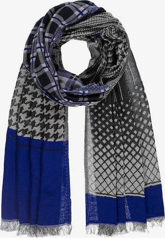 Passigatti Wrap in Blue: front