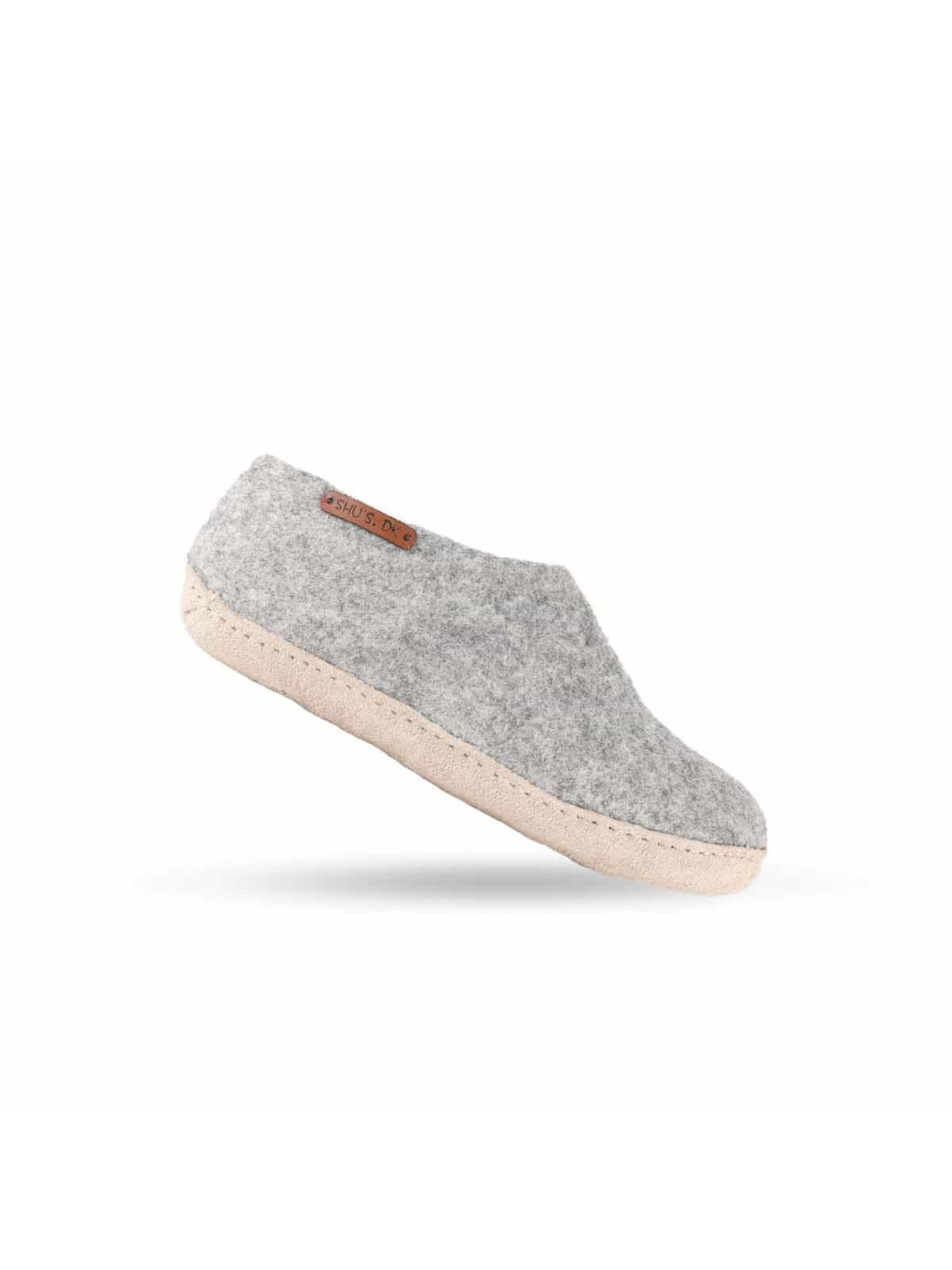 SHUS walk with nature Huisschoenen 'Uldhjemmesko (100% ren uld) - m/sål i skind - Dansk Design fra SHUS' in Grijs