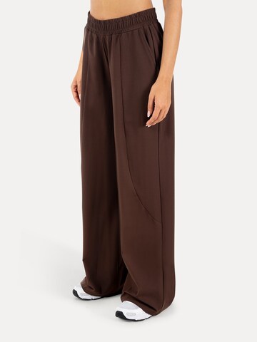 Smilodox Loosefit Broek in Bruin