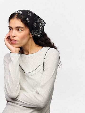 PIECES Tuch 'KAMILLA ' in Schwarz