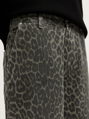 Pull&Bear Loosefit Jeans in Grau