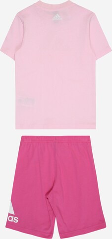 ADIDAS SPORTSWEAR Treningsdress 'Essentials Logo And' i rosa