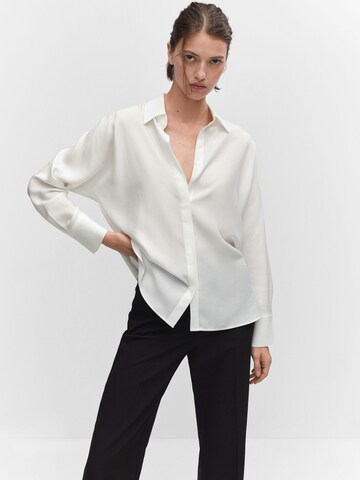 Camicia da donna 'LIMA' di MANGO in bianco: frontale