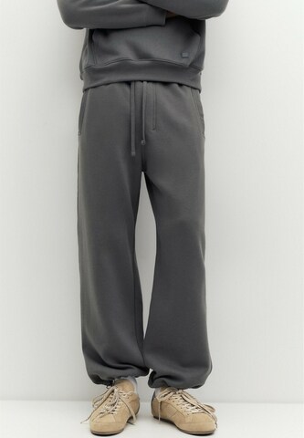 Pull&Bear Baggy Trousers in Grey: front