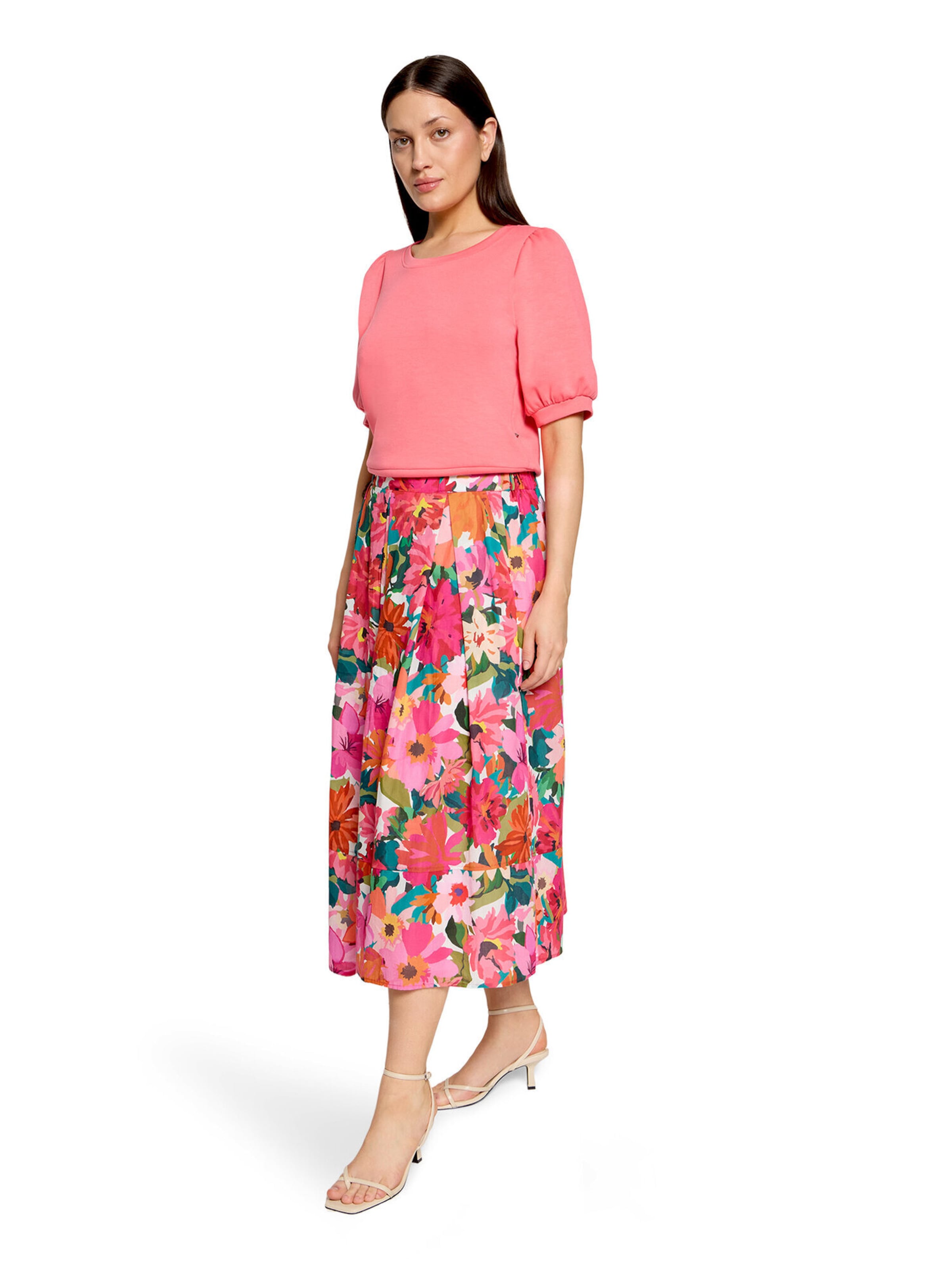Gonna di Vera Mont in giallo