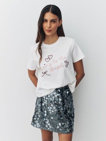 Next Μπλουζάκι σε λευκό: μπροστά