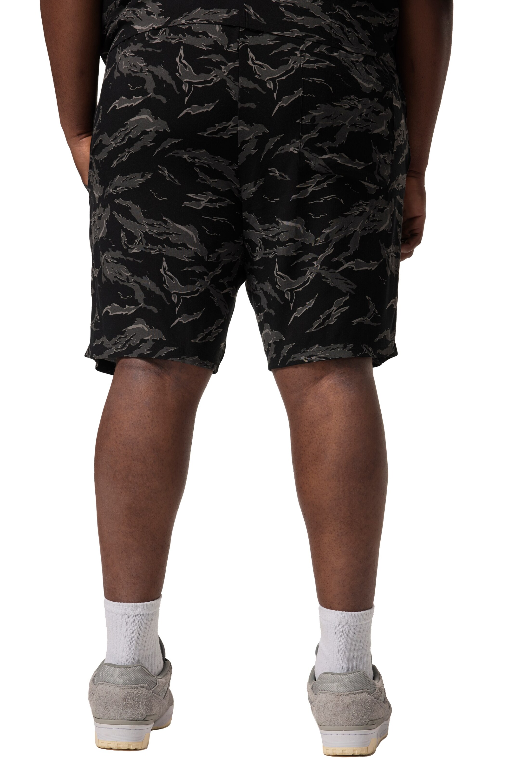 STHUGE Loose fit Trousers in Grey