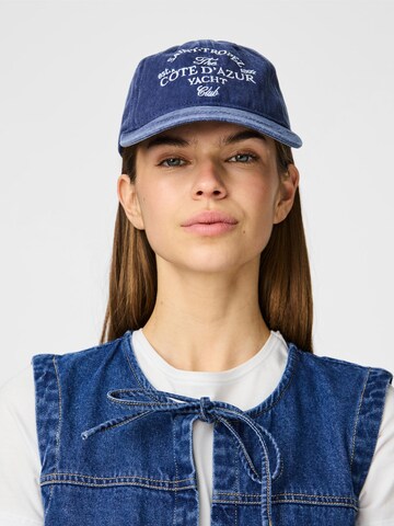Casquette 'LIHILDA ' PIECES en bleu : devant