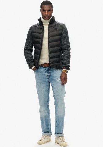 Superdry Tussenjas in Zwart: voorkant