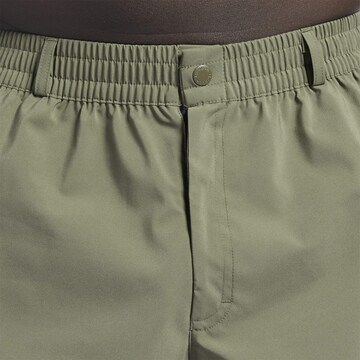 Reebok Regular Pants in Green