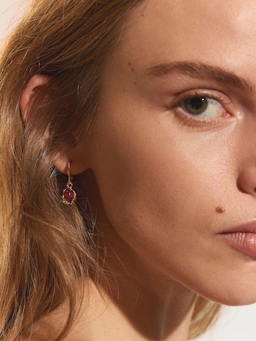 Bershka Náušnice - Zlatá: predná strana