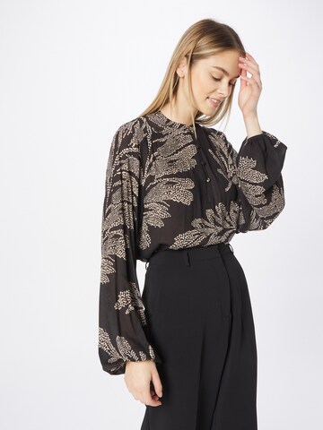 Smith&Soul Blouse in Black: front