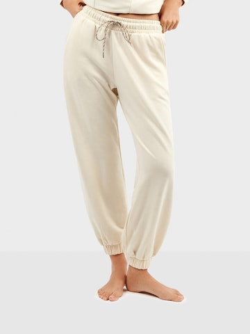 Gisela Regular Hose in Beige: Vorderseite