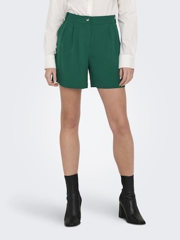 ONLY Regular Shorts 'LEILA' in Grün: predná strana