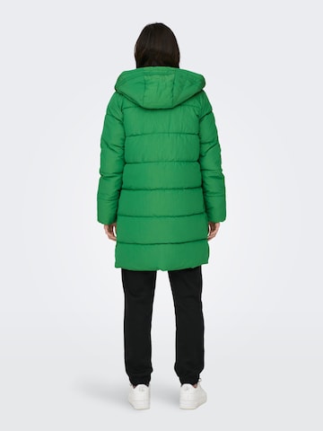 ONLY Płaszcz zimowy 'Dolly' w kolorze zielony