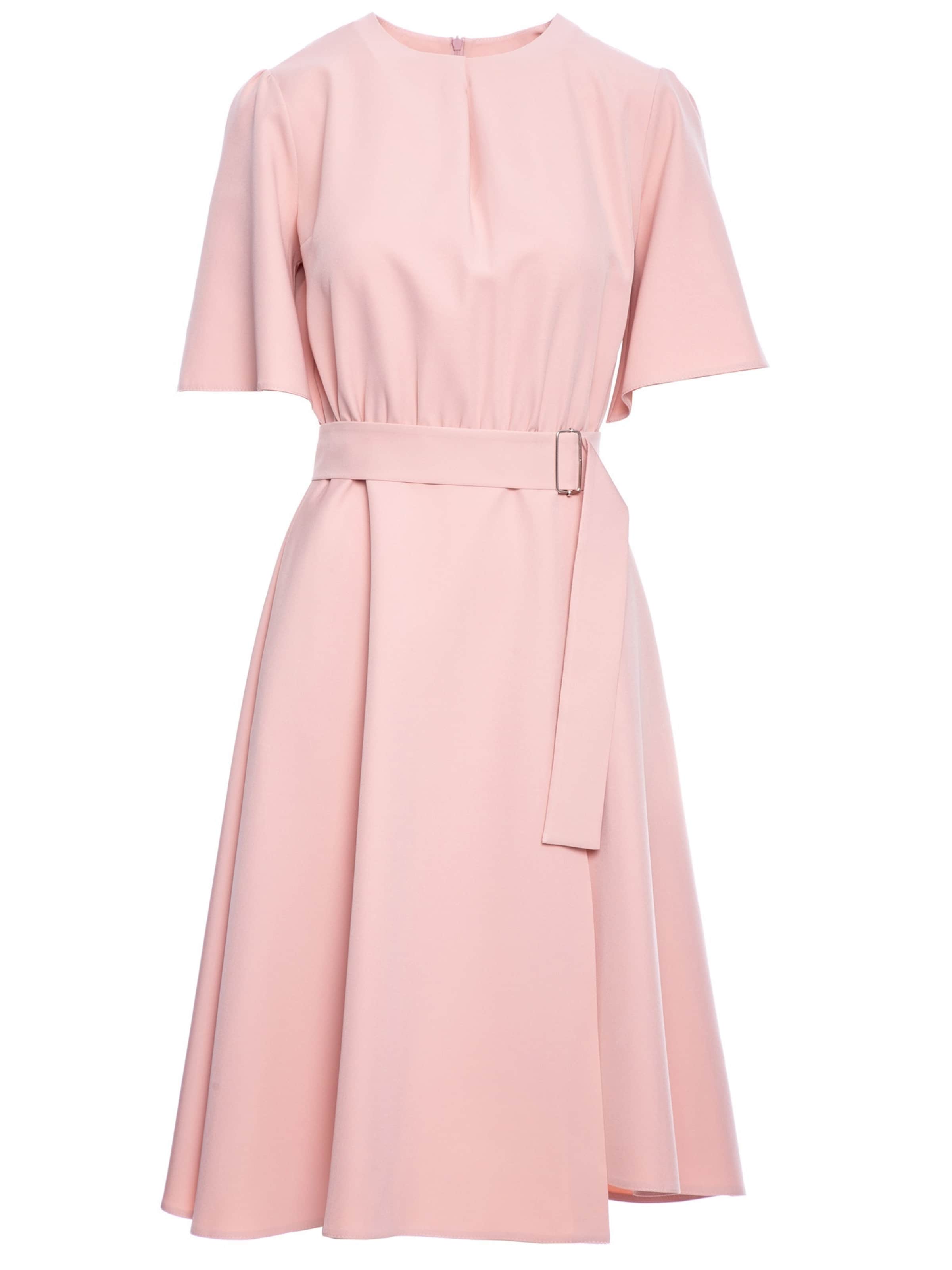 Rochie de cocktail de la made of emotion pe roz: față