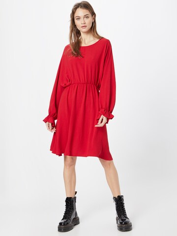 PIECES Платье 'FLORE' в Красный: спереди