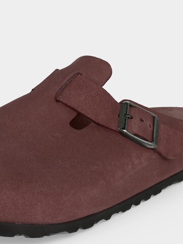 BIRKENSTOCK Muiltjes 'Boston' in Bruin