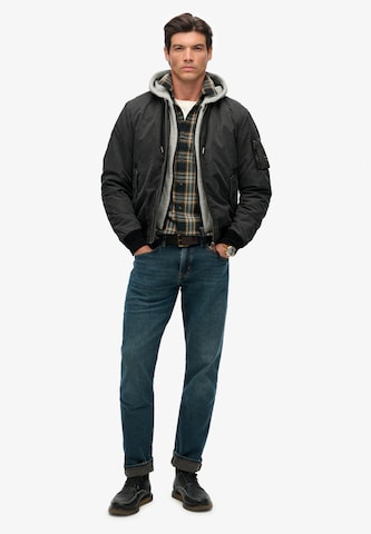 Veste mi-saison 'MA1' Superdry en noir