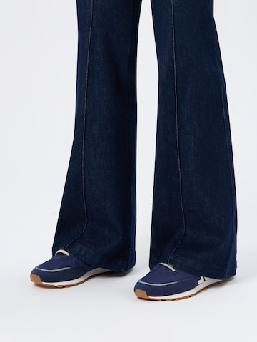 Candice Cooper Veterschoen 'PLUME FLOW.' in Blauw: voorkant