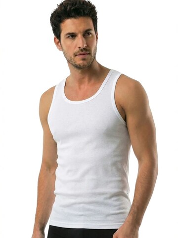 T-Shirt 'Tanktops & Camis' ÖTS en blanc : devant