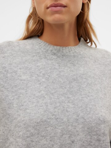 VERO MODA Pullover 'VMBoom' i grå