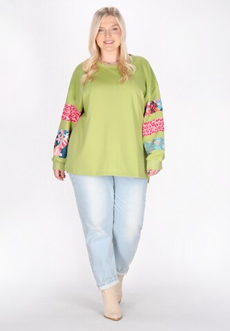 IZIA Sweatshirt in Green