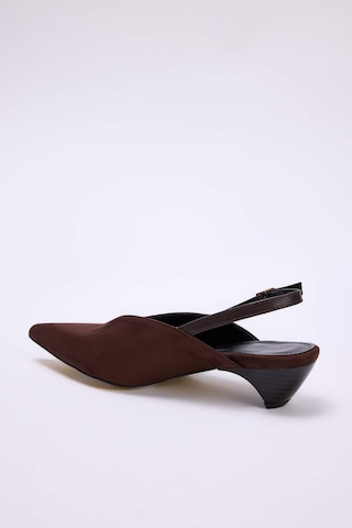 Trendyol Slingback Pumps in Brown