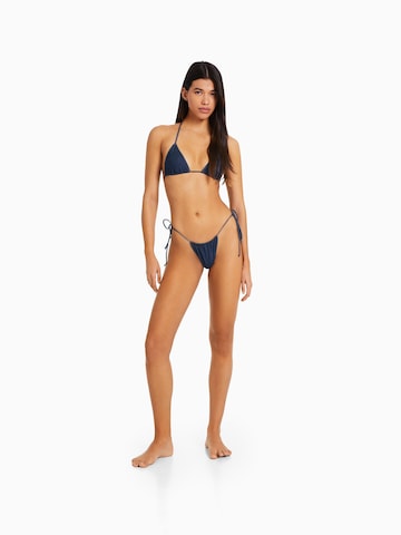 Bershka Triangel Bikinitop in Blau