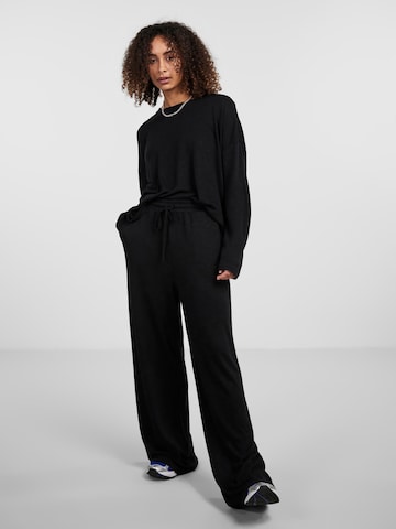 PIECES Loose fit Trousers in Black