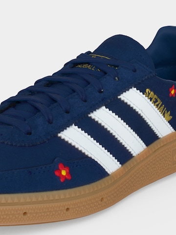 ADIDAS ORIGINALS Tennarit 'HANDBALL SPEZIAL' värissä sininen