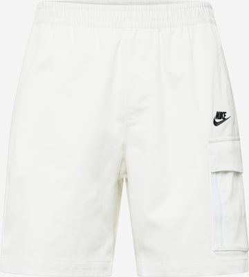Regular Pantaloni de la Nike Sportswear pe alb: față