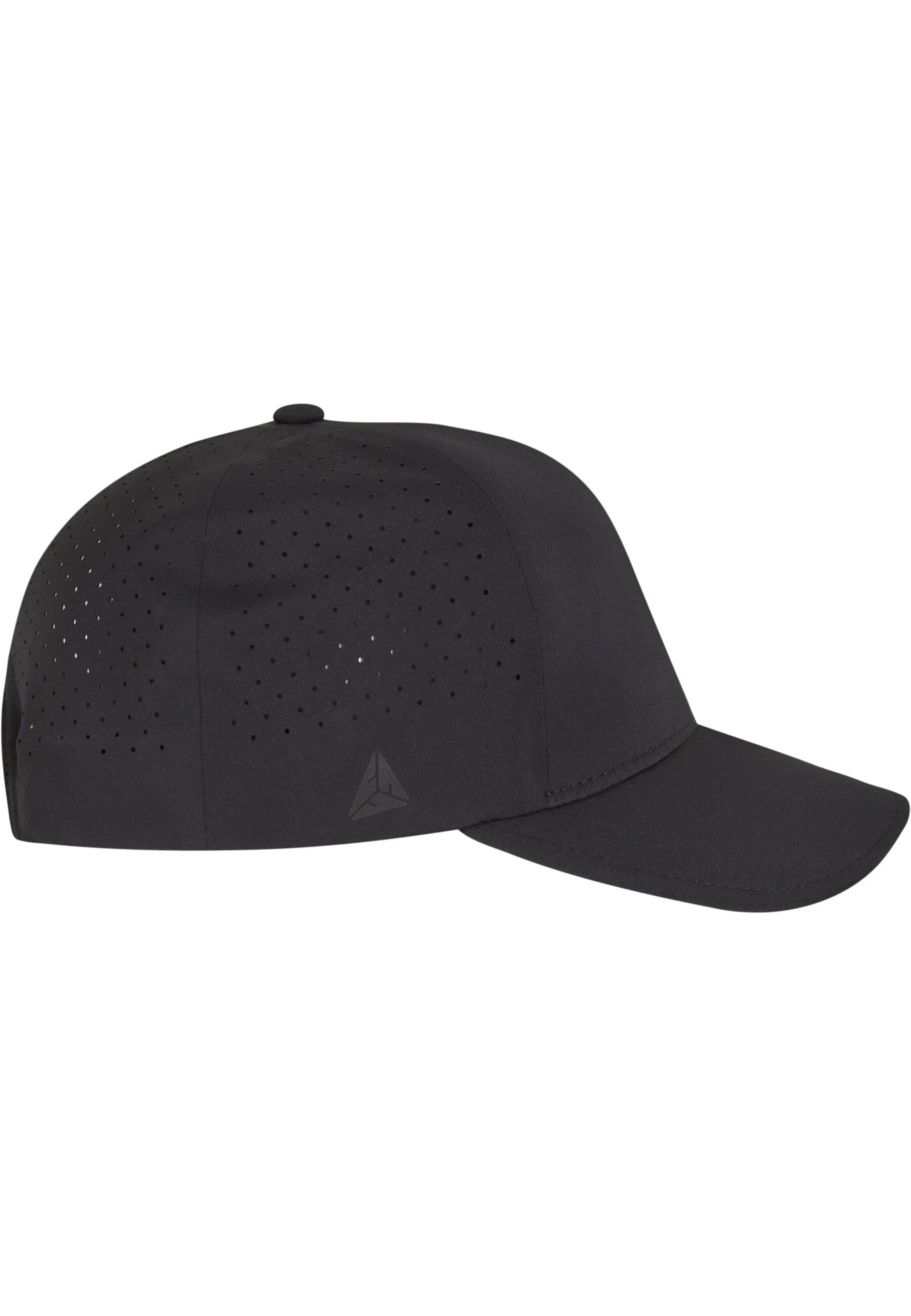 Șapcă 'Delta' de la Flexfit pe negru