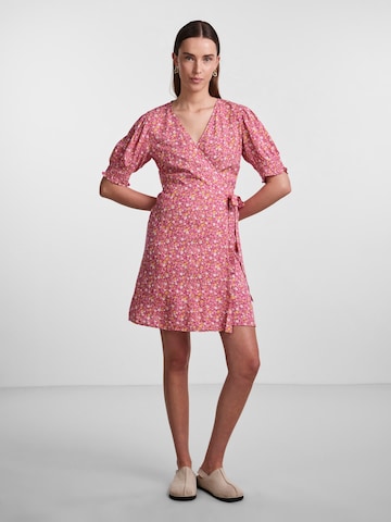 Robe 'Tala' PIECES en rose